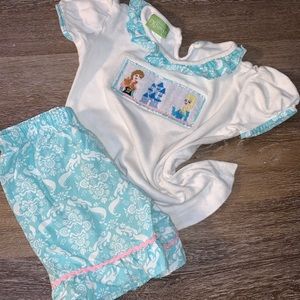 Classic whimsy frozen set